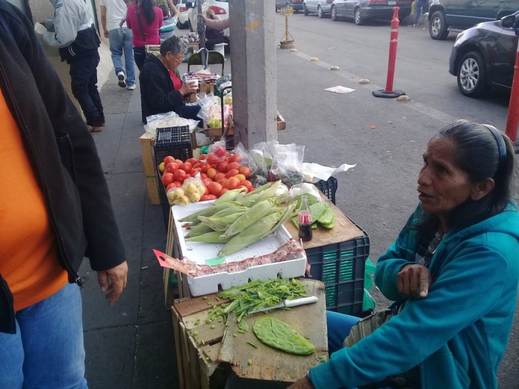 La necesidad de alimentarse obliga a las personas a incumplir la cuarentena
