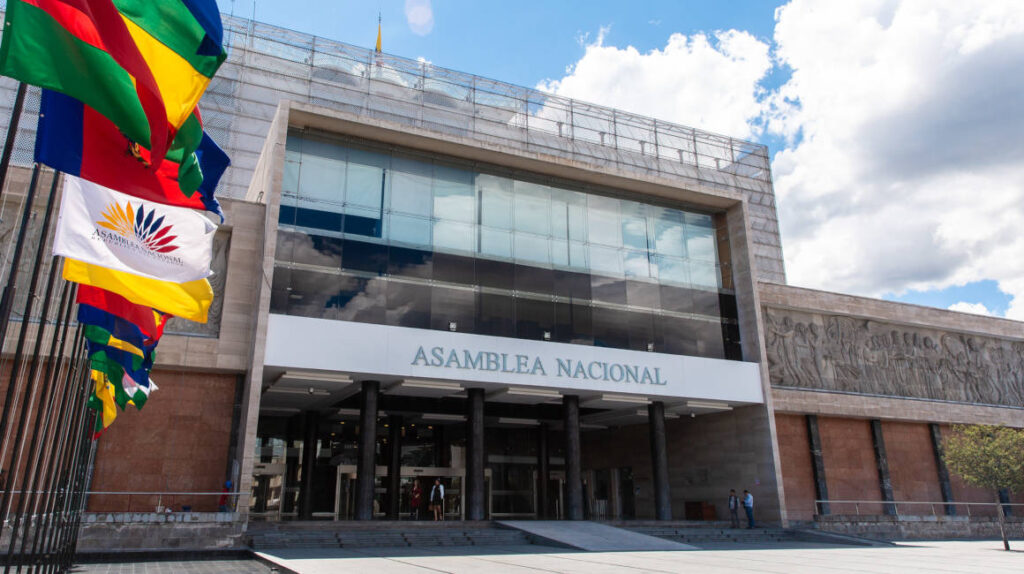 ¿Se debe elegir una nueva Asamblea?