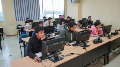 Unach realiza su procedo de ingreso, los estudiantes están en espera.