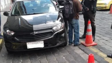 Crónica: le pidió que ponga el carro a su nombre