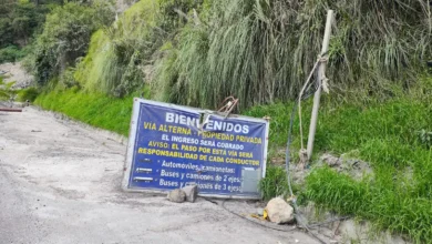 En la vía a Alausí una variante está en un terreno privada.
