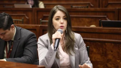 Mónica Palacios suspendida por acoso.