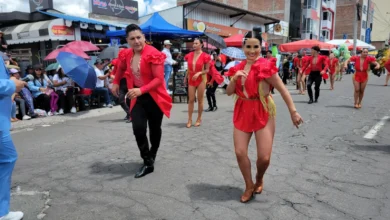 Riobamba vivió su fiesta de la alegría con color y magia