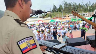 Policía Nacional y Municipio de Penipe organizaron feria por la seguridad