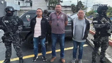 Tres militares son procesados por vender información