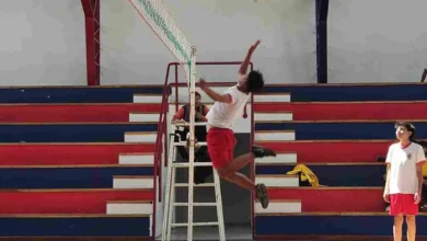 Equipos de ecuavoley estudiantil rumbo a la final en Riobamba