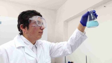 La Física Teórica es investigada por Donato Benincasa utilizando diferentes herramientas tecnológicas como la robótica.