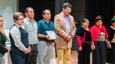 Municipio de Riobamba entregó certificados a los mercaderes