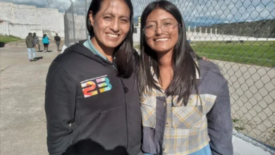 Madre e hija destacan como árbitros del fútbol ecuatoriano