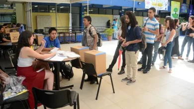 La universidad impulsa a que los estudiantes tengan pensamientos políticos relacionados con el desarrollo de Riobamba.