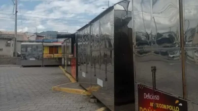 El Terminal de Riobamba luce vacío ante la ausencia de buses y comerciantes.