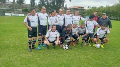 En el Torneo de Fútbol de Exalumnos la delegación del Colegio Pedro Vicente Maldonado logró ser campeón en la categoría sub-60