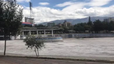 El parque Guayaquil en Riobamba era un atractivo turístico por su pileta donde se podía dar paseos en bote a un precio económico.