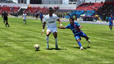 Jugadas durante el partido Olmedo vs Daquilem