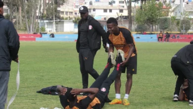 El estadio Olímpico es el escenario donde juega Daquilema contra Sonorama por la décima séptima fecha del campeonato de Segunda Categoría.