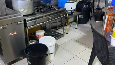 ARCSA clausura dos locales de comida en Riobamba