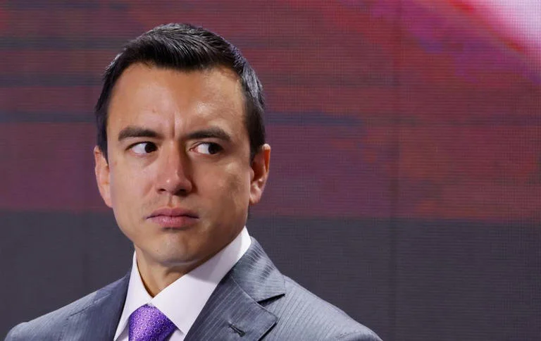 Daniel Noboa propone reforma para evitar que la política sea un negocio -  La Prensa Ecuador