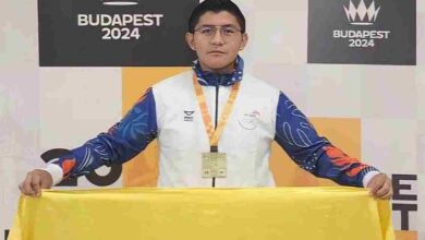 El deportista Kevin Noboa logró la medalla de oro en Equipo Categoría C en las Olimpiadas de Budapest - Hungría.