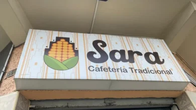Cafetería Tradicional Sara se une como participante en el Colada Morada Fest, destacando su constante invención en su preparación.