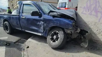 Un nuevo accidente de tránsito deja más de 5.000 dólares en daños materiales. Además, hubo heridos, inmueble afectado y aguacates en el piso