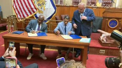 Firman acuerdo de hermanamiento entre los municipios de Chunchi y Newark de EE.UU. para ejecutar 11 proyectos en favor de los chuncheños.