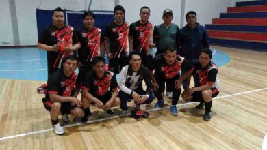 El equipo de fútbol sala de la Unidad Educativa Juan Montalvo de Tixán debutó con triunfo en los Juegos del Magisterio.