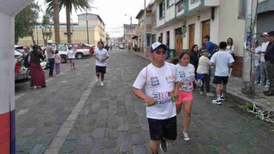Unas 450 deportistas de todas las edades fueron parte de la Carrera Pedestre 3K "Por Mis derechos", recorrieron las calles de Riobamba.