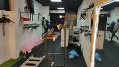 Delincuentes entraron por la ventana y robaron 10.000 dólares del local Shark Fit, ubicado en la Av. José Antonio Lizarzaburu