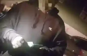 Más de 10 migrantes ecuatorianos habrían sido estafados por riobambeño en USD 70.000. Tienen recibos de pago, a más de vídeos dándole dinero