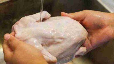 ¿Por qué no debes lavar el pollo antes de cocinarlo?