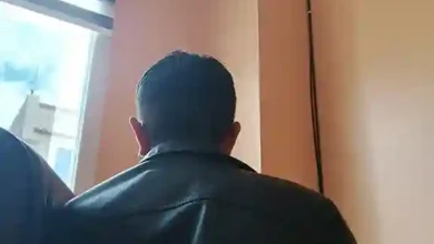 Un joven fue víctima de robo y secuestro express en Riobamba el martes 17 de diciembre, tras bajarse a comprar en una tienda