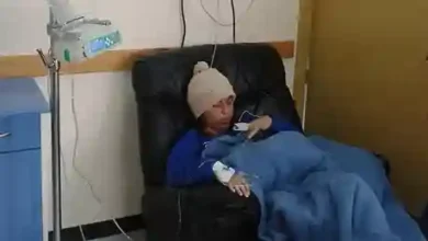 Miriam Cuenca Gallo tiene una enfermedad degenerativa y requiere de USD 4.500 para operarse. Necesita prótesis para cadera y rodilla