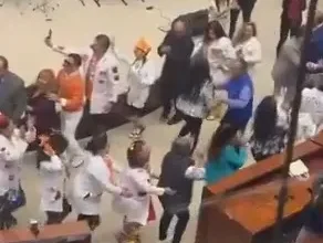 Baile en la Asamblea Nacional por Fiestas de Quito