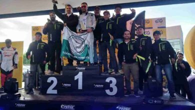 El Instituto Técnico Superior Carlos Cisneros logró el campeonato de la Vuelta Automovilística al Ecuador.