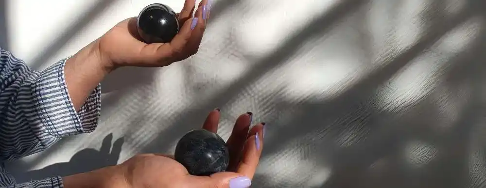 Ritual de piedras del río para olvidar un amor y cerrar ciclos