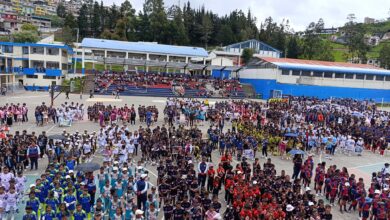 Colegio Pedro Carbo en Guaranda realiza juegos internos