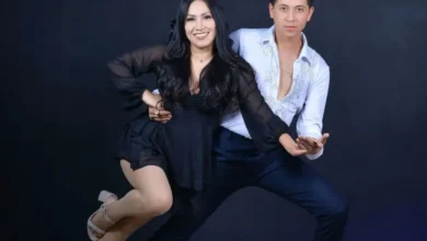 Le fascina el baile y dispone de la licencia de bailarina profesional,