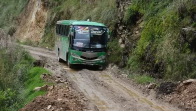 Prefectura de Bolívar verifica daños viales en Simiátug