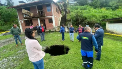 Urgente evaluación por Socavón en embaulado de Chimbo