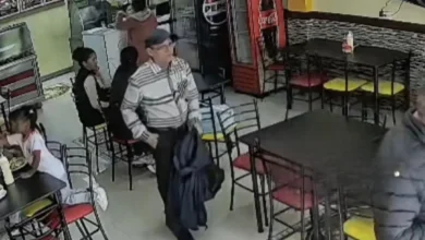 Dos hombres roban en un restaurante de Ambato.