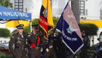 Policía Nacional Cotopaxi rindió homenaje por 24 de mayo.