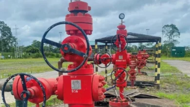 Precio de petróleo cae al iniciar mayo