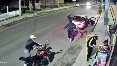Asaltados en auto y motocicleta en parroquia rural de Latacunga.