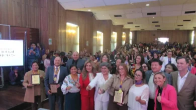 La mujer abre camino con esfuerzo asegura la Ministra de la Mujer Arianna Tanca.