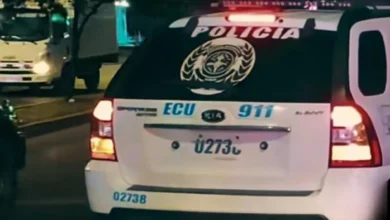 Amenazan a hombre y le roban el carro en Ambato.