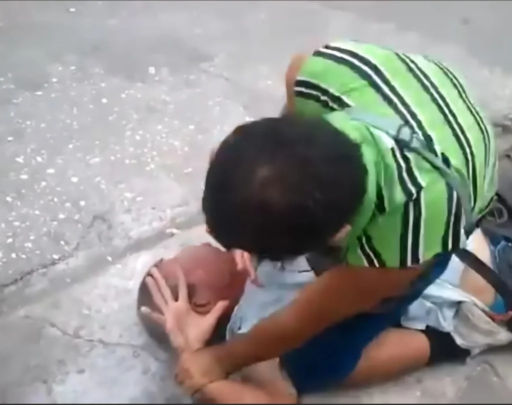 Hombre perdió dedo tras pelea de borrachos en Riobamba.(FR)