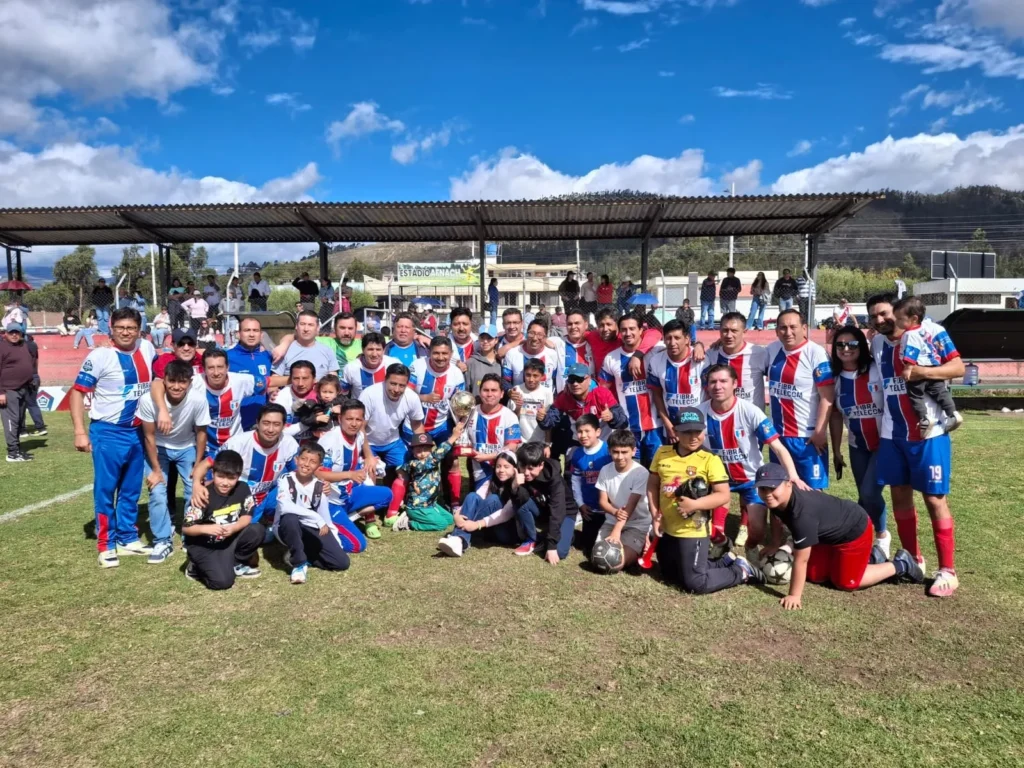 Campeonato Exalumnos: Chiriboga y Salesianos campeones