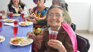 Curso de alimentación saludable para adultos mayores en Riobamba