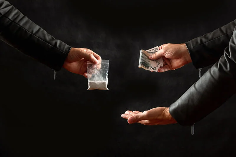 Hombre a la cárcel 40 meses por vender drogas en Riobamba