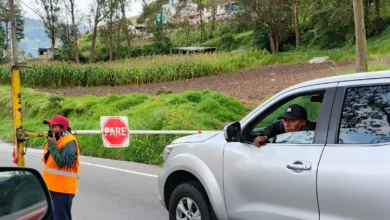 El ‘peaje humano’ de Alausí seguirá operando durante las fiestas